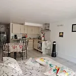 Casa Prescilia Apartman *