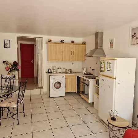 Casa Prescilia Apartment *