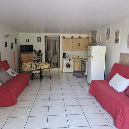 Casa Prescilia Apartment *